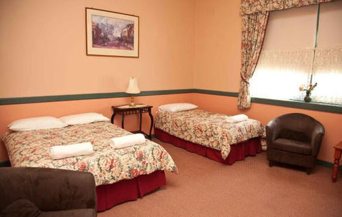 Imperial Hotel Maitland Bagian luar foto